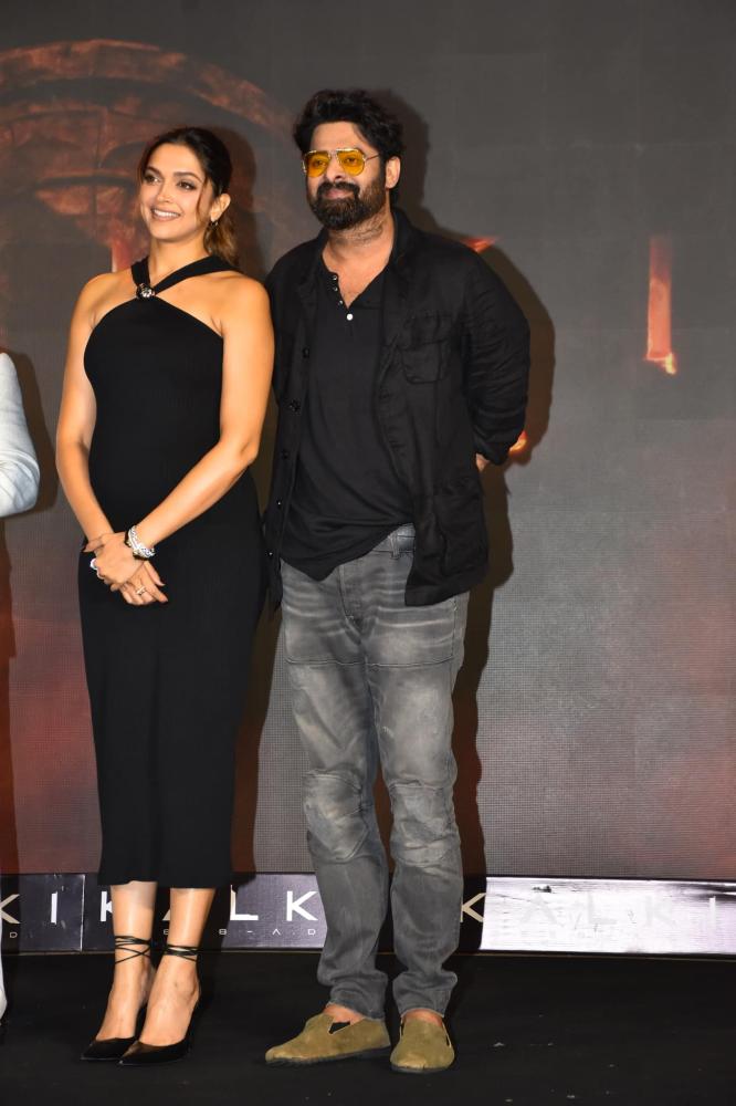 mom-to-be-deepika-padukone-photos